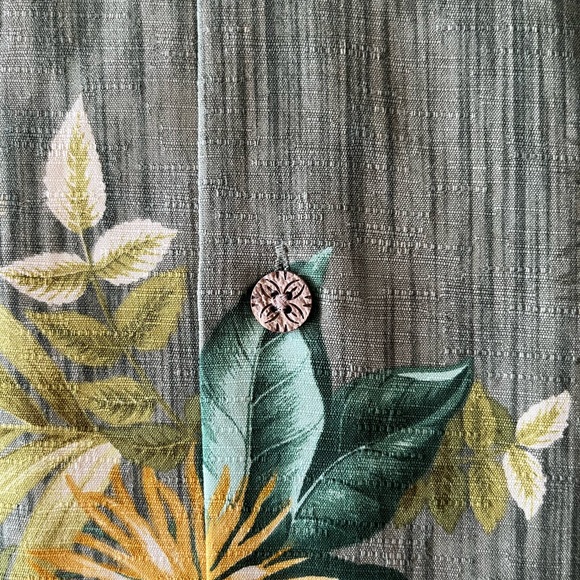 Tommy Bahama silk shirt - Picture 9 of 13